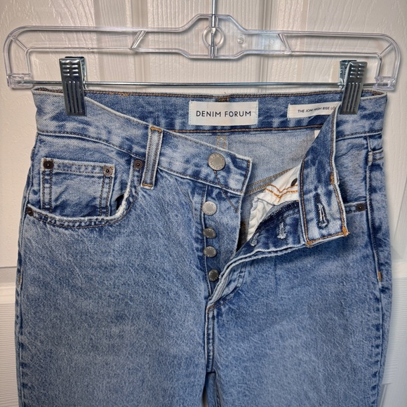 Aritzia Denim Forum "The Joni High Rise Loose 28L" Jeans - Picture 10 of 16